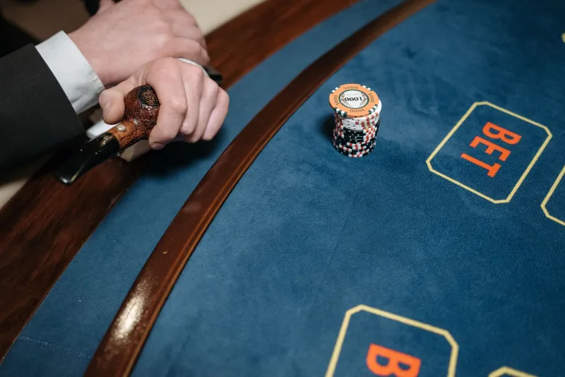 Small Bets, Big Shifts: Inside Canada's Micro-Staking Casino Movement