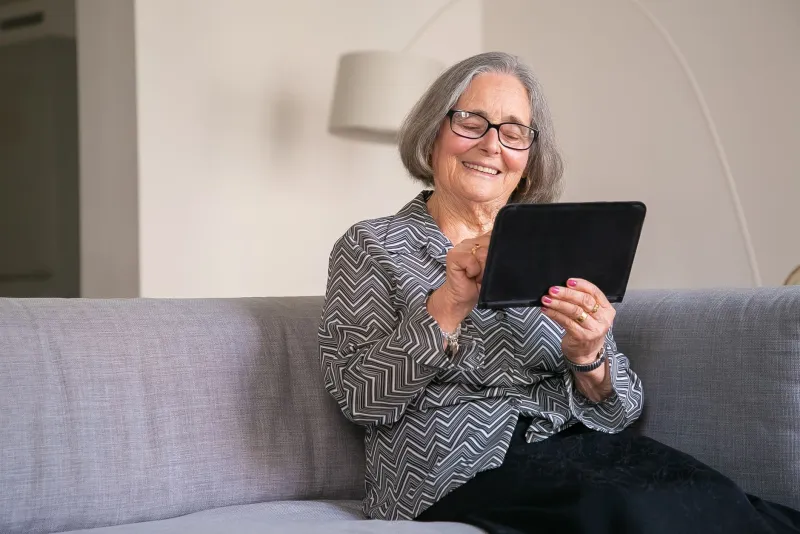 Chips to Clicks: How Canadian Players Over 55 Are Making the Jump to Online Gambling